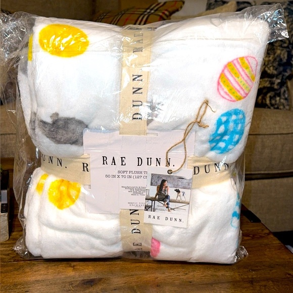 NWT Rae Dunn Spring/Easter Soft Plush Throw Blanket 50x70 EGGSTRA CUTE bunnies - Picture 1 of 3